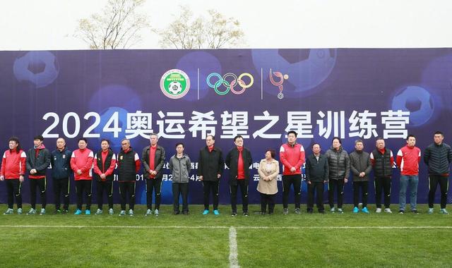 草莓在深夜释放自己在线
