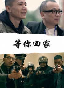 扒开胸罩